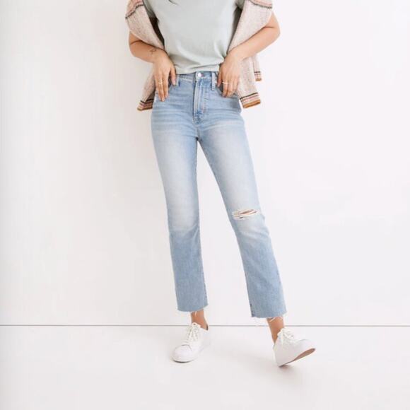 Madewell The Perfect Vintage Jean in Coney Wash: Destroyed Edition - Picture 1 of 9